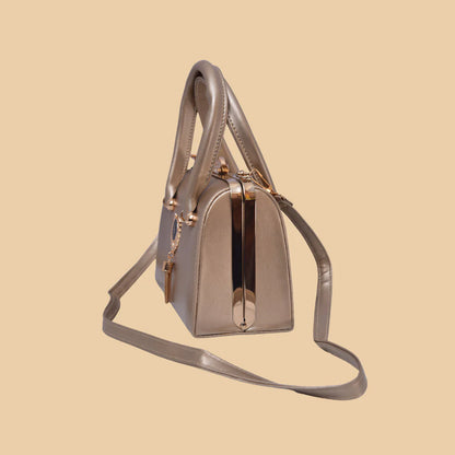 Charme Clutch Zauq Collections