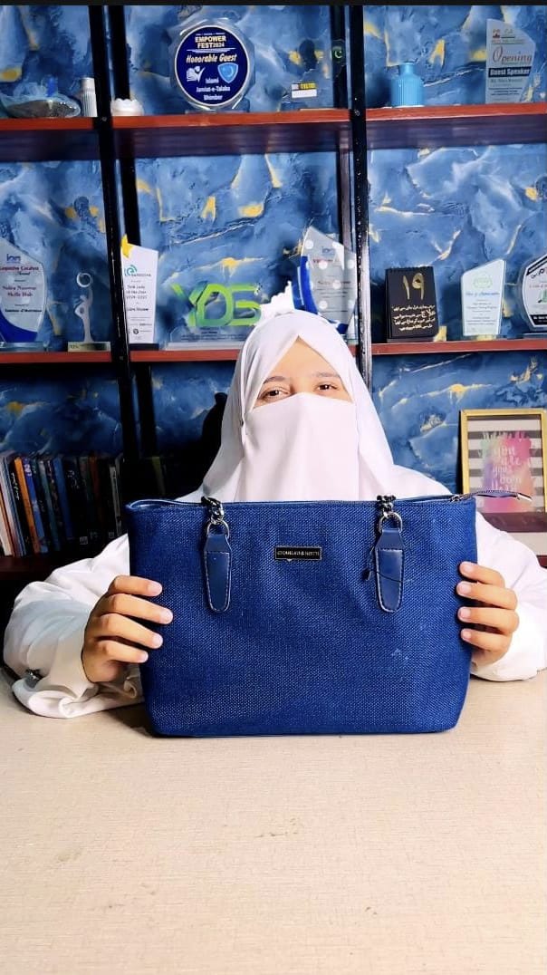 Sidra Naseem (Digital Marketer & Entrepreneur)